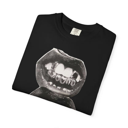 Graphic tee
