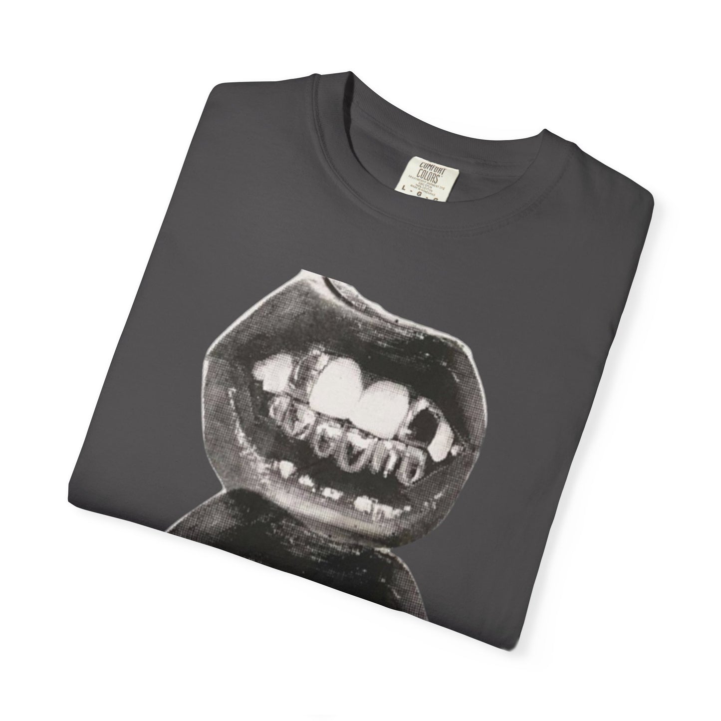 Graphic tee