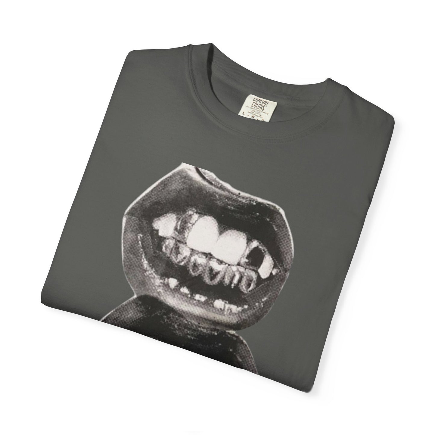 Graphic tee